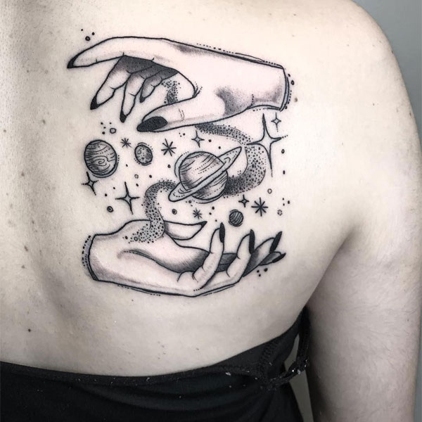 Tattoo galaxy ở lưng đẹp