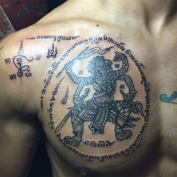 Tattoo khmer bên trên ngực