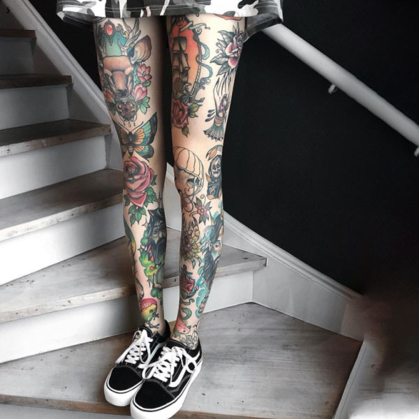 Tattoo kín chân sặc sỡ đẹp