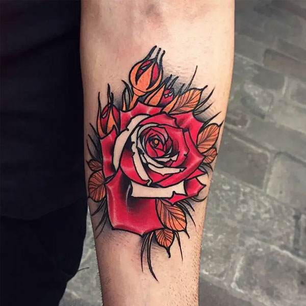 Tattoo mệnh hỏa hoa hồng cánh tay
