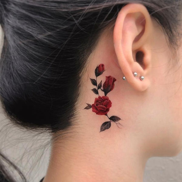 Tattoo mệnh hỏa hoa hồng cho nữ
