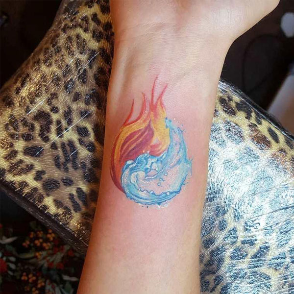 Tattoo ngọn lửa băng