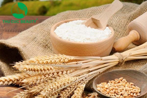 Nâng mũi ăn bột mì được không?