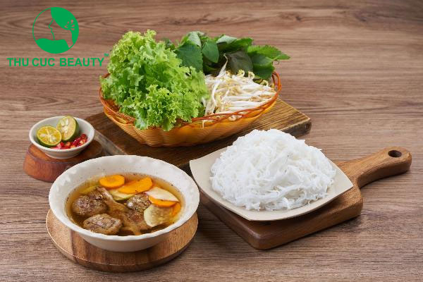 Nâng mũi ăn bún chả được không?