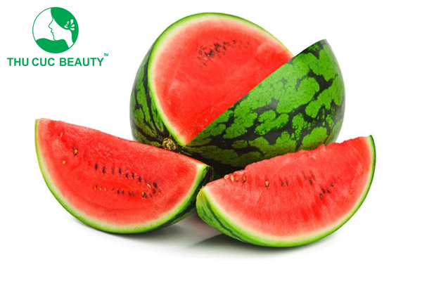 Nâng mũi ăn dưa hấu được không?