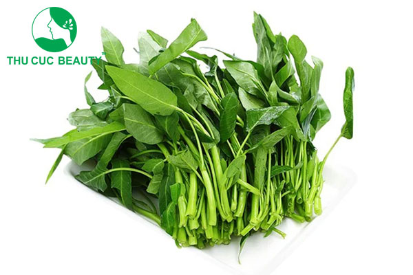 Nâng mũi ăn rau muống được không?