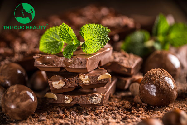 Nâng mũi ăn socola được không?