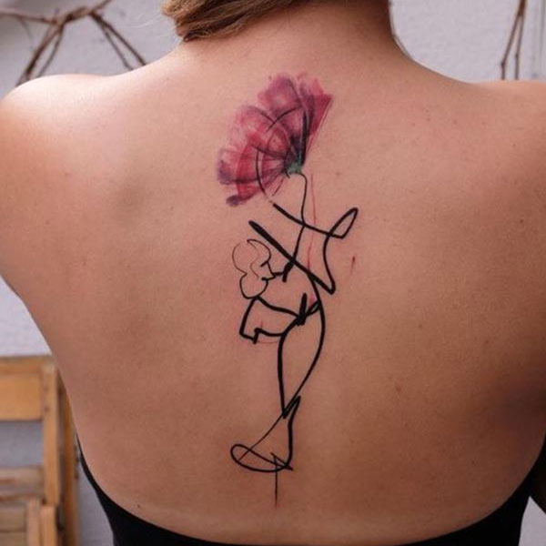 Tattoo dọc sống lưng cực chất
