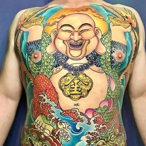 Tattoo ông địa kín lưng