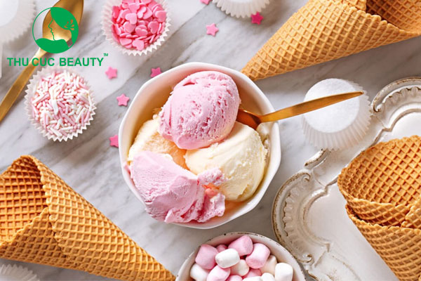 Nâng mũi ăn kem được không?