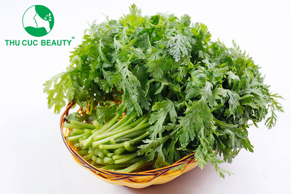 Nâng mũi ăn rau cải cúc được không?