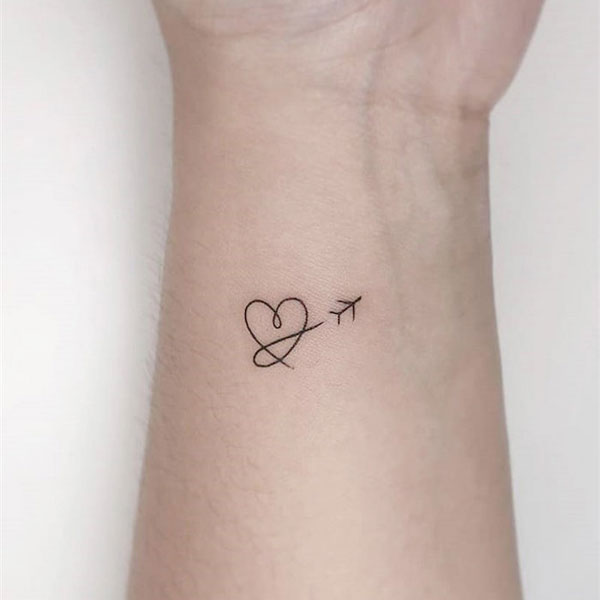 Tattoo 1 nét trái tim nhỏ