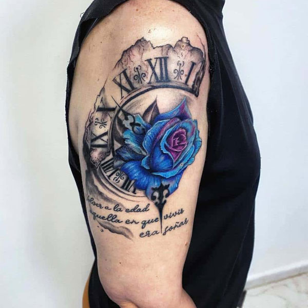 Tattoo hoa hồng xanh bắp tay siêu đẹp