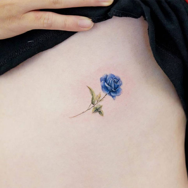 Tattoo hoa hồng xanh nhỏ đẹp