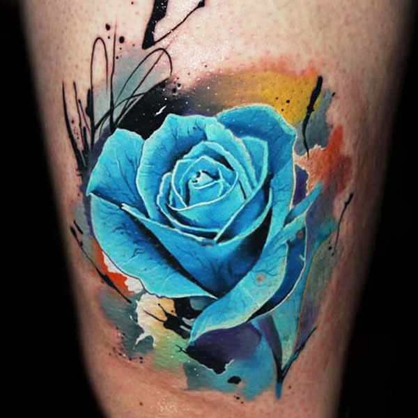 Tattoo hoa hồng xanh ở chân đẹp