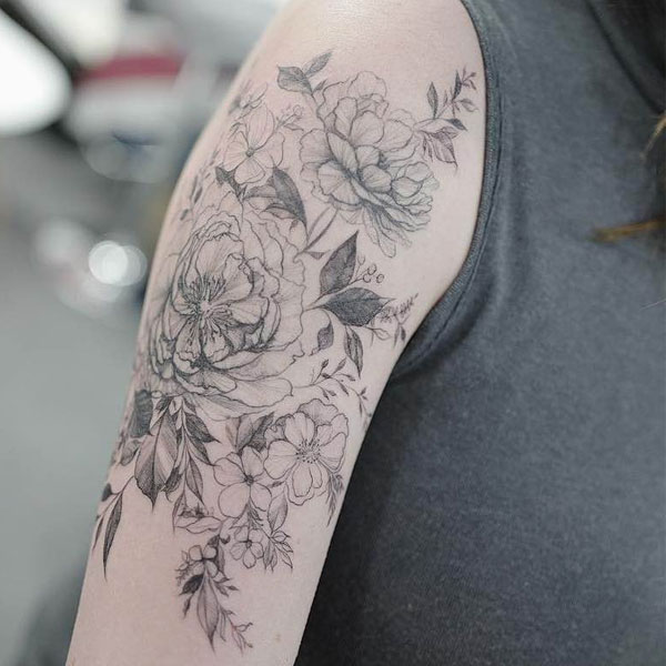 Tattoo hoa mẫu đơn đến trắng siêu đẹp