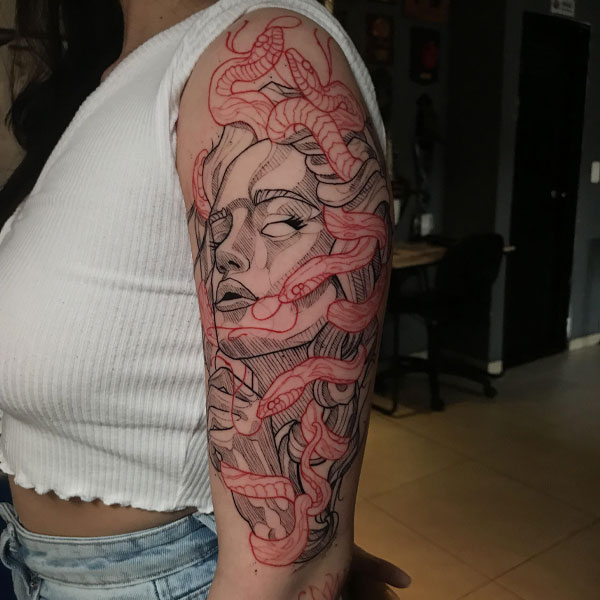Tattoo medusa kín tay đẹp