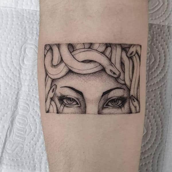 Tattoo medusa mini đẹp