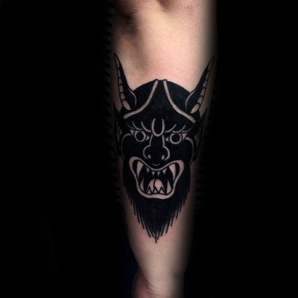 Tattoo quỷ satan đen