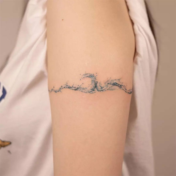 Tattoo sóng biển vòng tròn tay đẹp