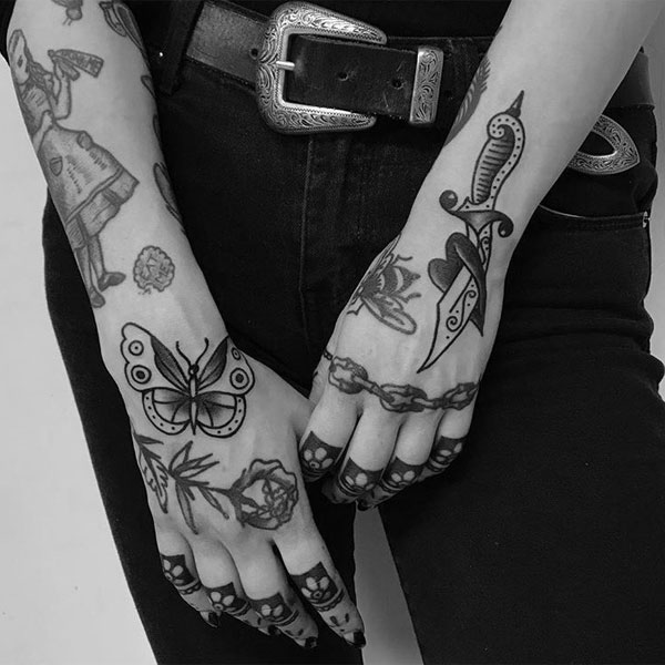 Tattoo đen trắng cánh tay siêu đẹp