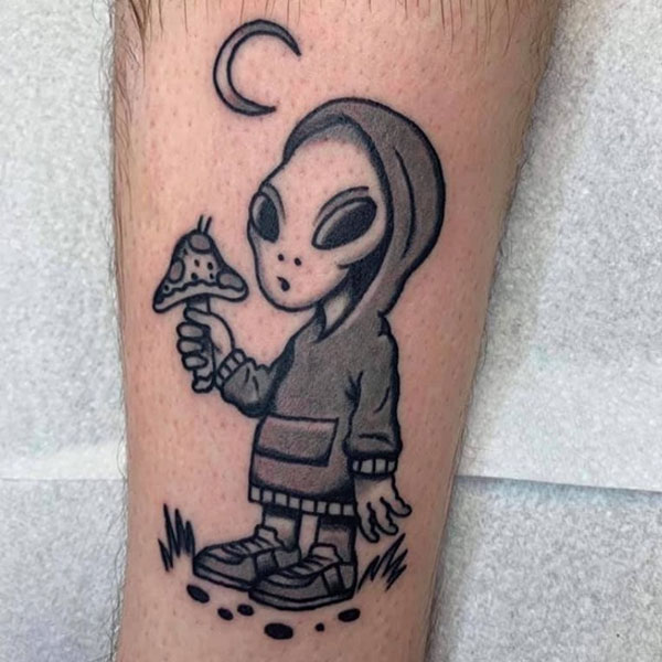 Tattoo ufo ngộ nghĩnh