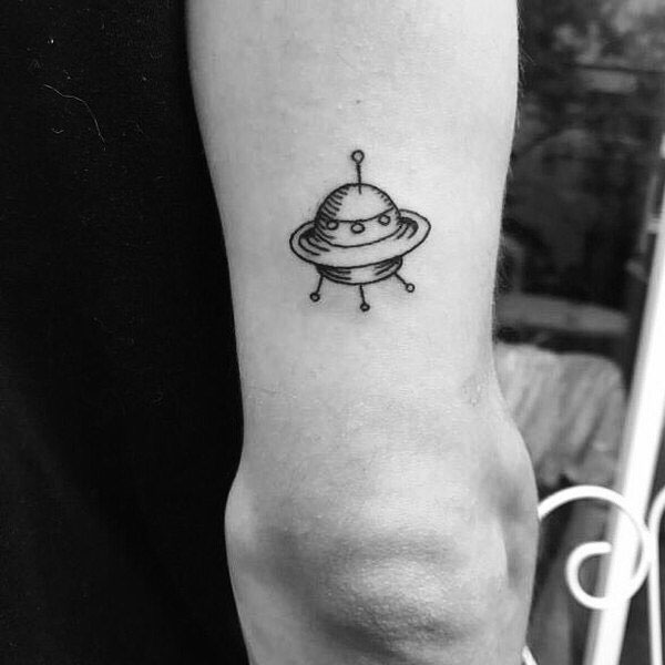 Tattoo ufo nhỏ