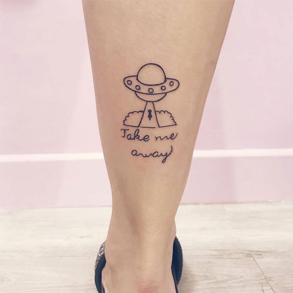 Tattoo ufo ở chân siêu đẹp