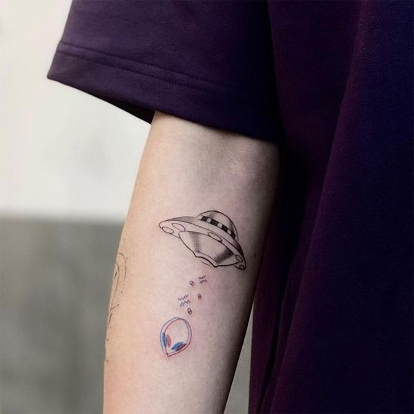 Tattoo ufo ở tay cực đẹp