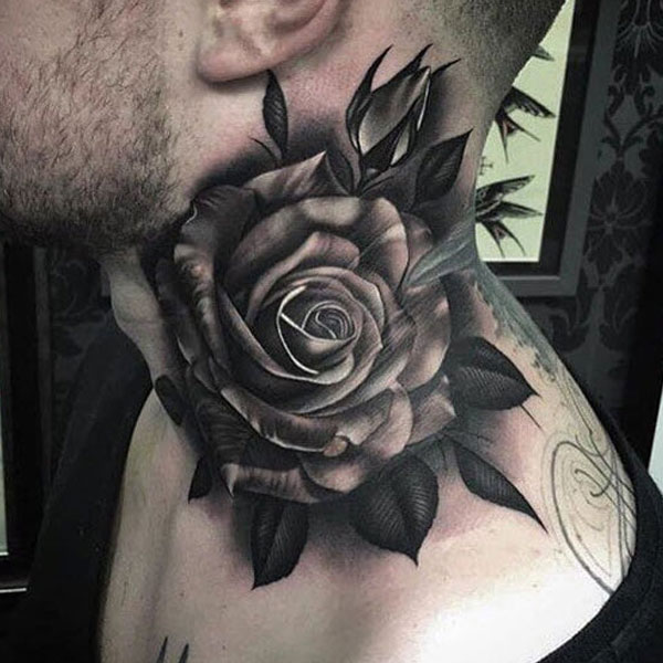 Tattoo hoa hồng đen ở cổ