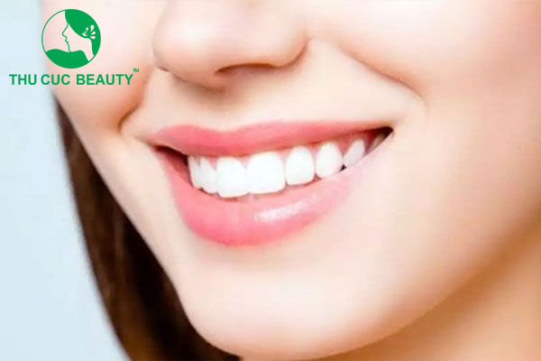 Nâng mũi có được cười không?