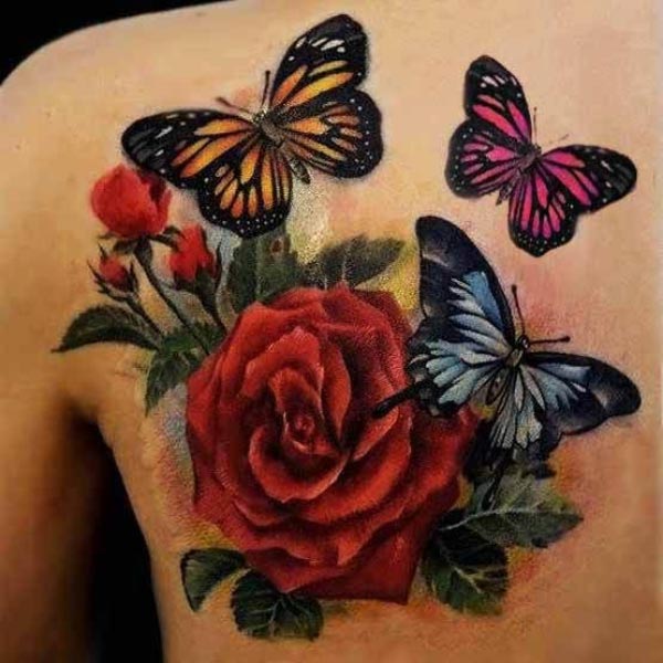 Hình xăm hoa hồng và bướm màu sắc