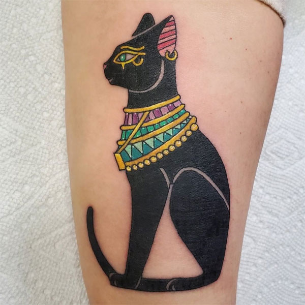 Hình xăm mèo Ai Cập màu
