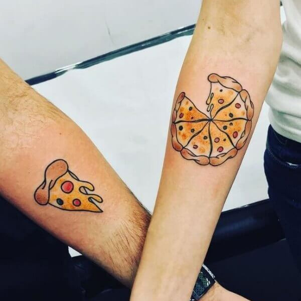 Hình xăm cặp pizza