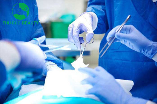 Thu gọn ngực nam giới: Tìm lại vẻ đẹp nam tính