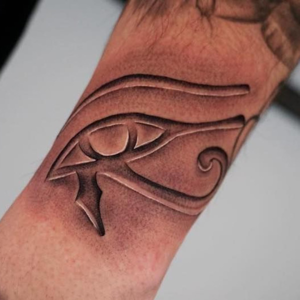 Hình xăm con mắt của horus 3d kín tay