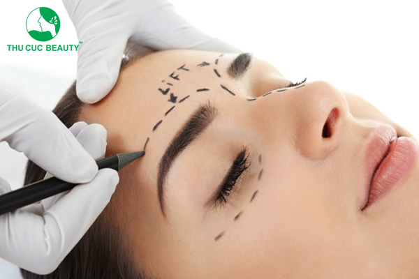 Nâng cung mày mấy ngày cắt chỉ? Chế độ chăm sóc sau cắt chỉ