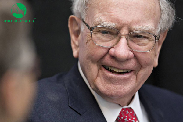 Tỷ phú Warren Buffett cũng có tướng mũi lân