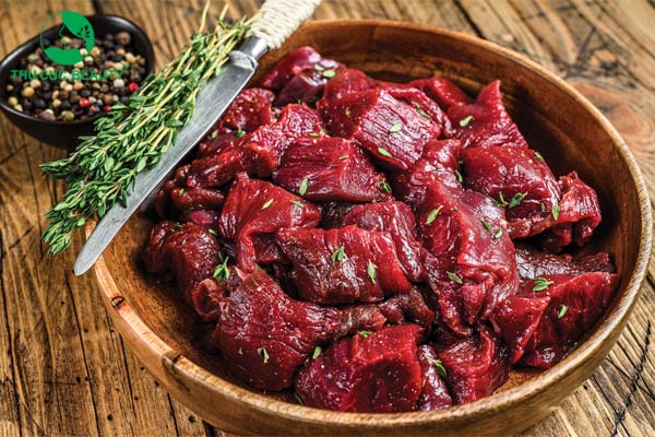 Nâng mũi ăn thịt nai được không?