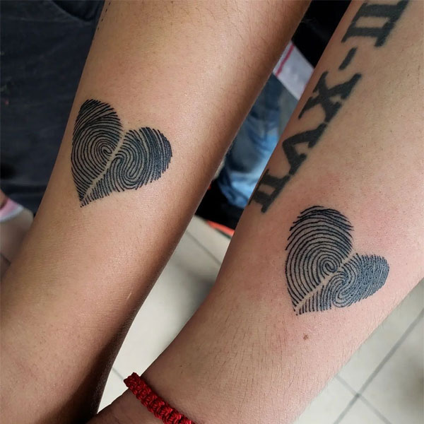 Hình xăm trái tim | Couple tattoo 𝗥𝗢𝗧𝗧𝗜 𝘁𝗮𝘁𝘁𝗼𝗼 📍312/9 quang  trung, phường 10, gò vấp 📞036... | Instagram