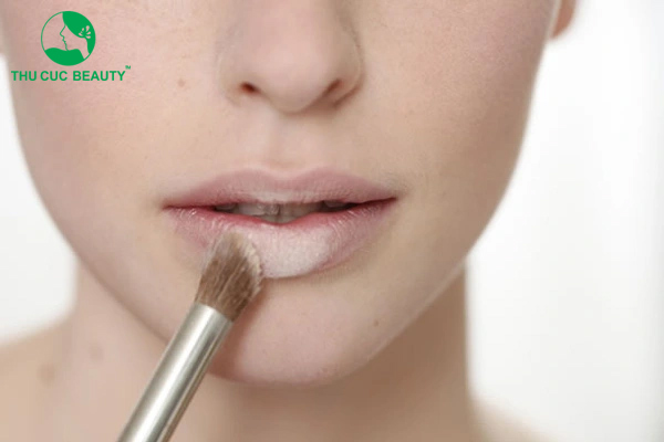 Hướng dẫn cách đánh son cho môi thâm chuẩn đẹp