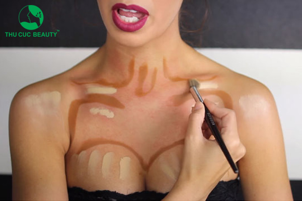 Make up tạo khối ngực