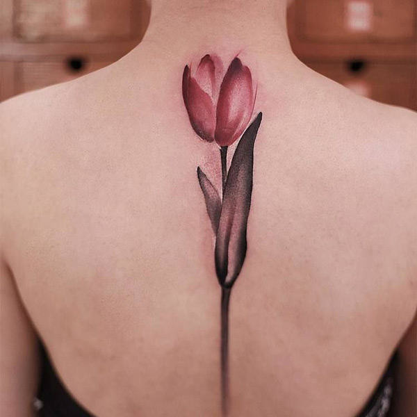 Hình xăm màu nước hoa Tulip
