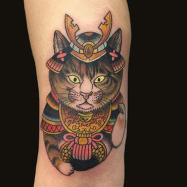 Hình xăm mèo mướp thần tài Samurai
