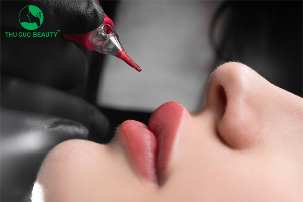 Kinh nghiệm đi xăm môi thực tế không nên bỏ qua